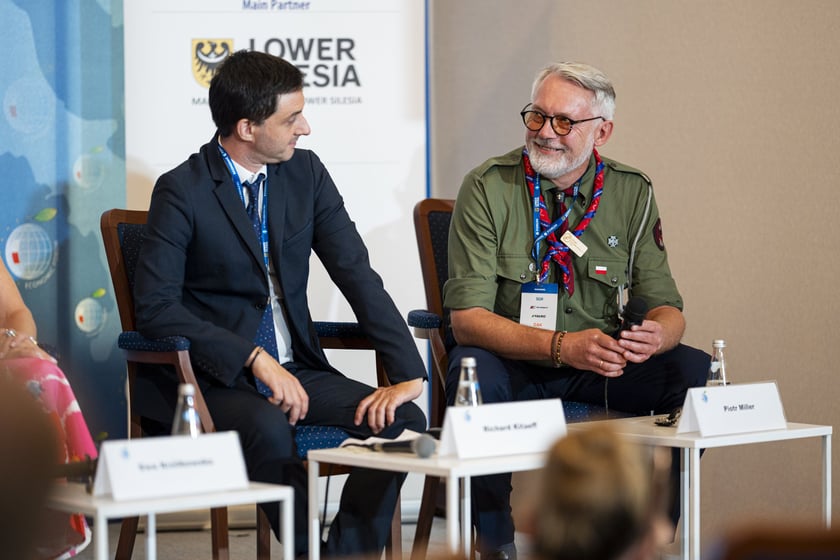 Forum Ekonomiczne w Karpaczu. Dyskusja „Miejsca nieodkryte a social media – jak platformy społecznościowe wpływają na rozwój turystyki?”